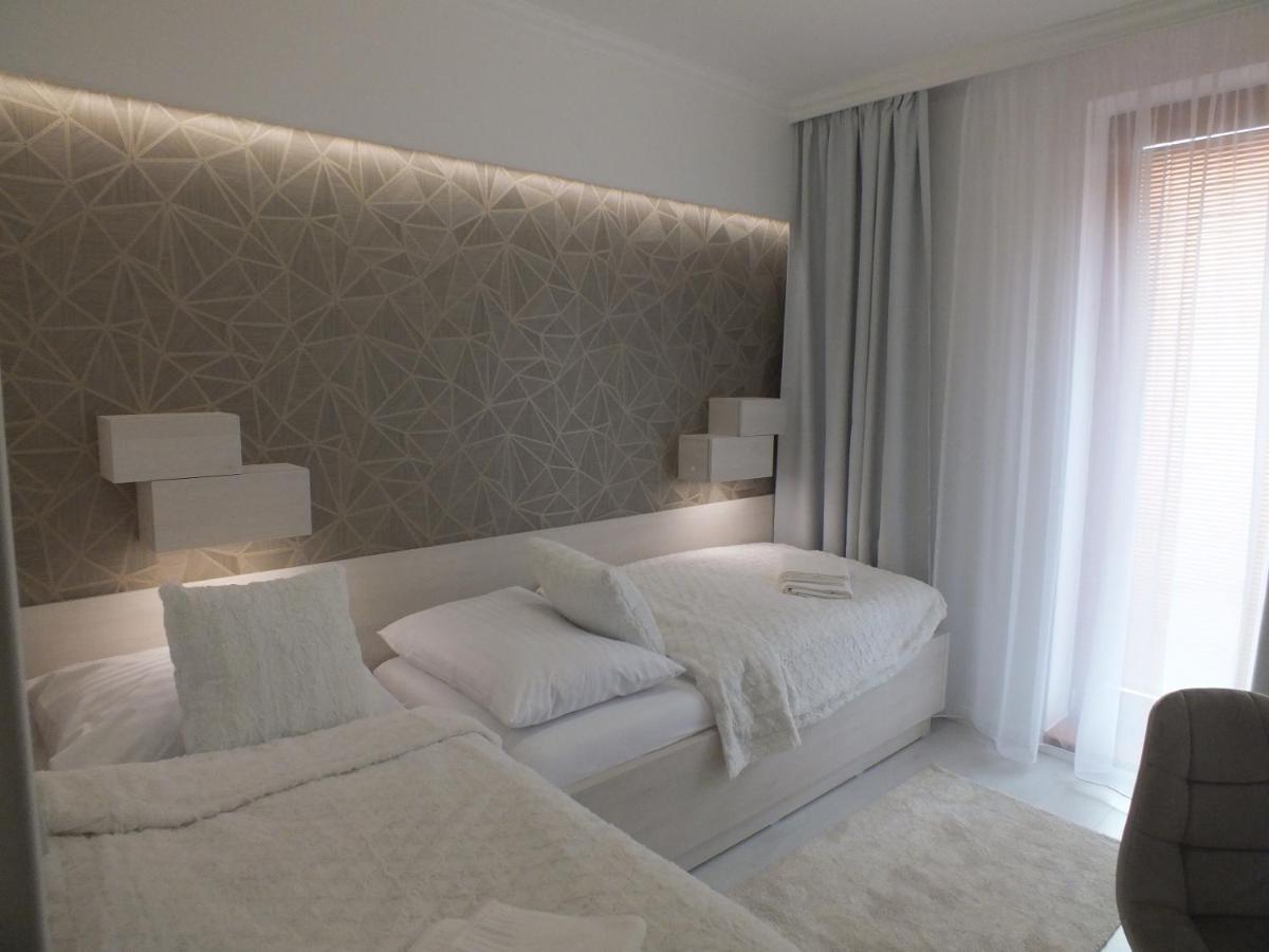 Hotel Artin Bártfa Kültér fotó