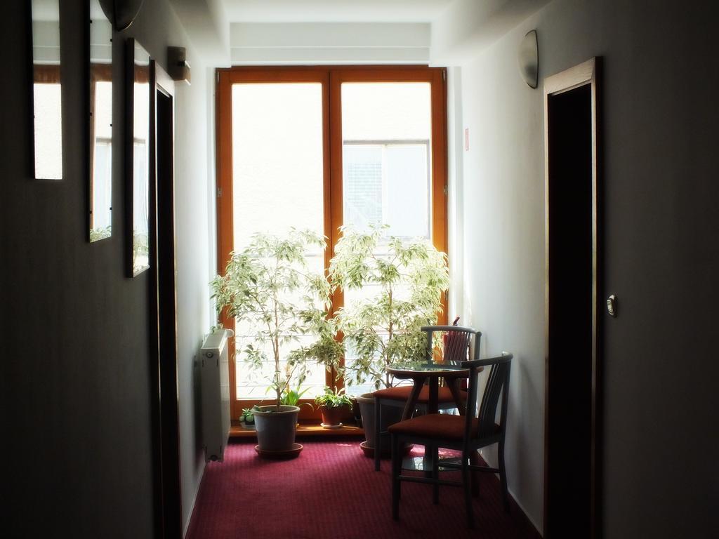 Hotel Artin Bártfa Kültér fotó